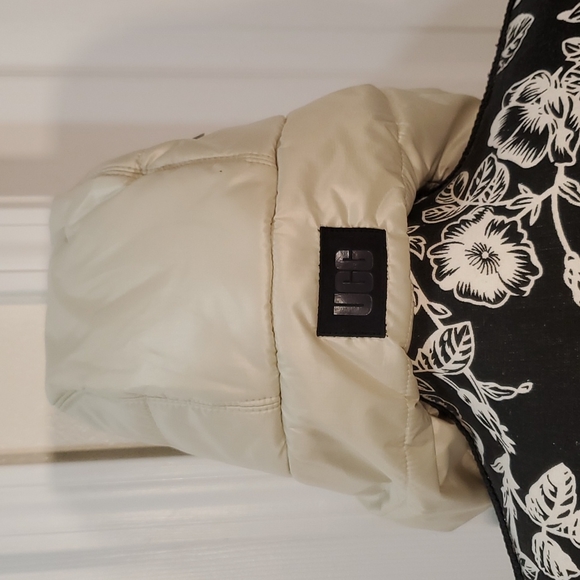 Ugg Ivory Puffer Trapper Hat OS - Picture 5 of 12